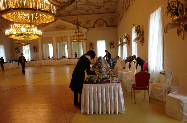Свадебное оформление в Павильоне Роз Государственного музея - заповедника ПАВЛОВСК
